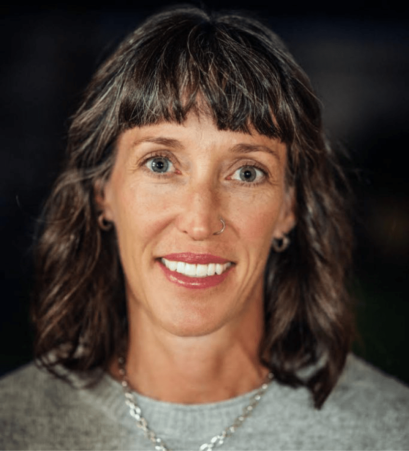 Headshot of Jenn Watt